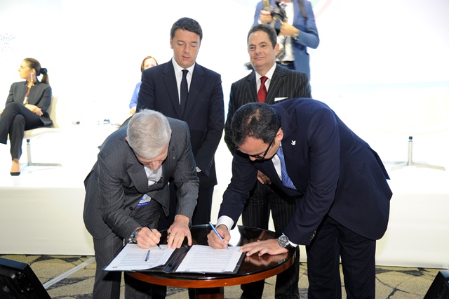 Firma de pacto con el SENA
