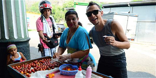 Foto: Archivo particular Mario Muñoz dice que la gastronomía de los lugares que visita le ha gustado mucho.