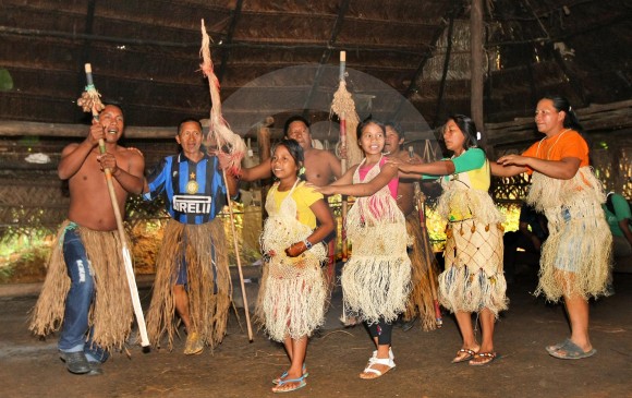 Indígenas uitotos en Amazonas, región mejor protegida que otras. FOTO JUAN ANTONIO SÁNCHEZ