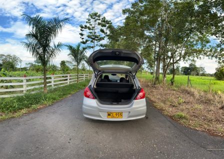 Nissan Tiida - Vendo o Cambio por Lote en La Dorada